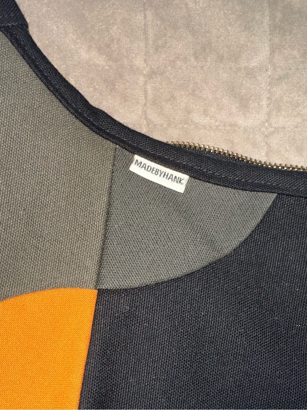 Made by Hank Shoulder Bag - Picture 3 of 6